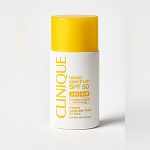 Clinique Mineral Sunscreen Fluid for Face SPF 50 –